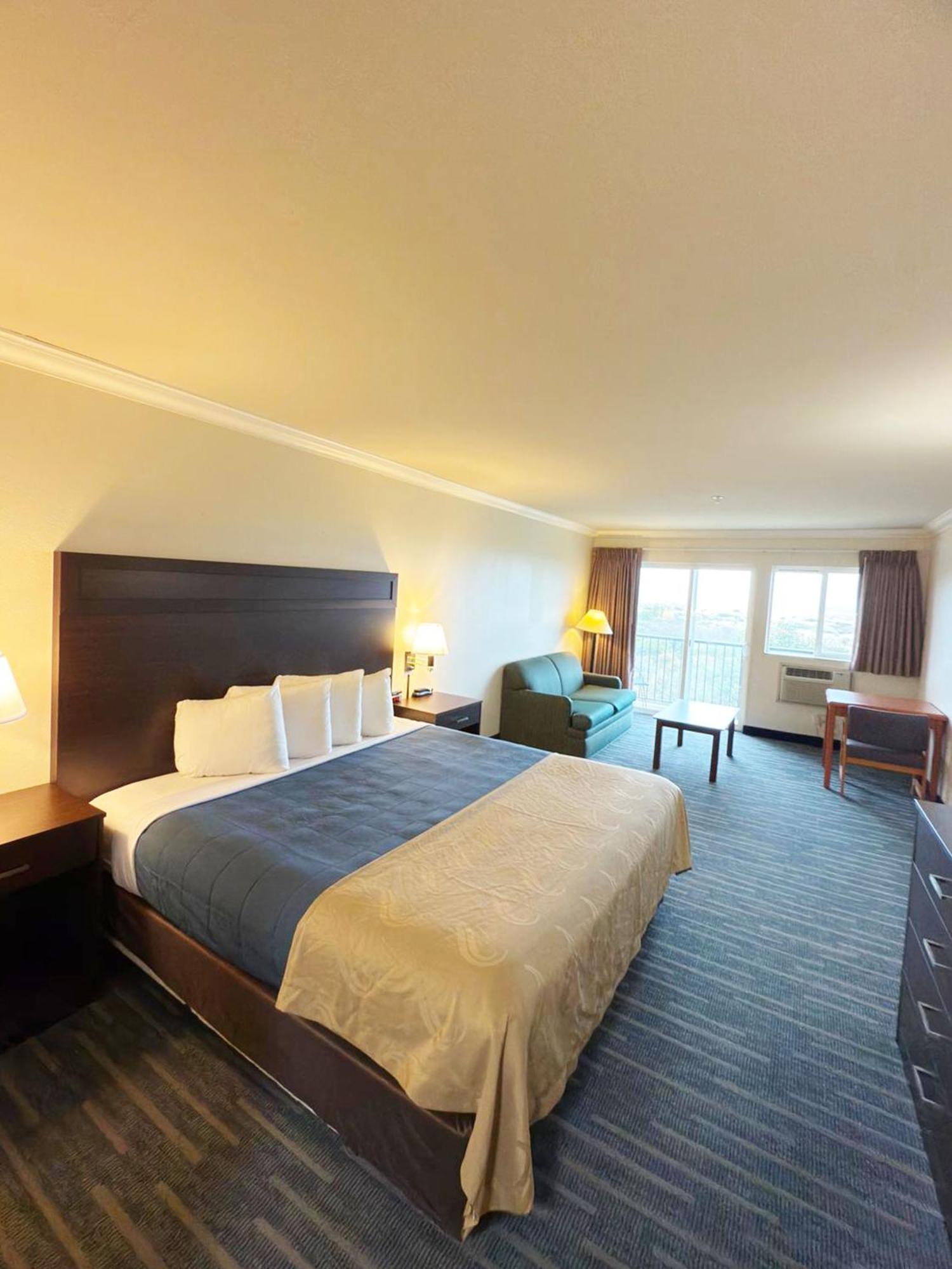 Coratel Inn And Suites By Jasper Ocean Shores Extérieur photo