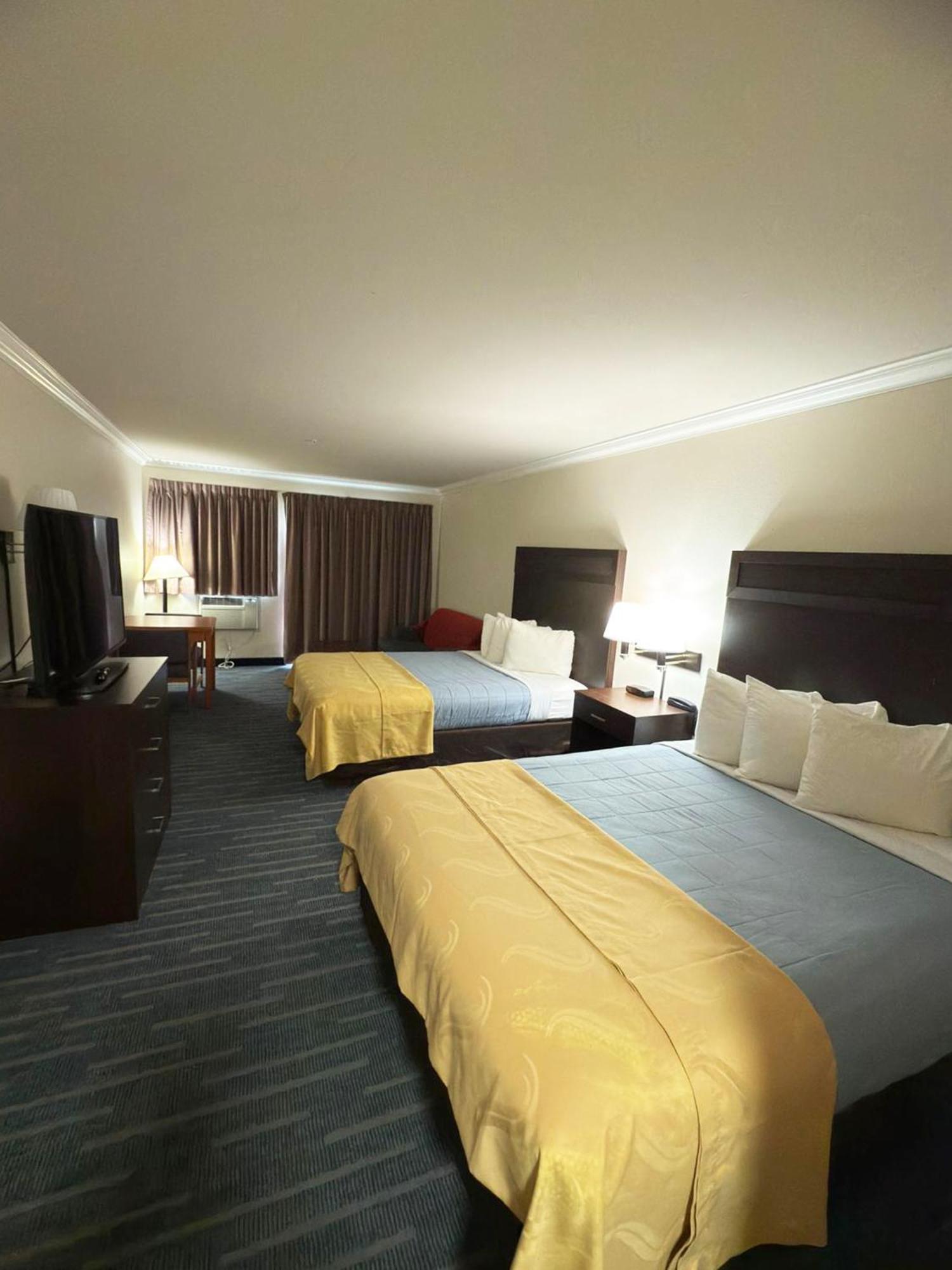 Coratel Inn And Suites By Jasper Ocean Shores Extérieur photo